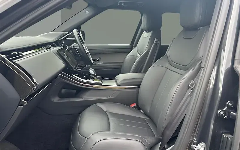 Gebraucht Land Rover Range Rover Sport SE Dynamic 249 PS (183 kW) 2025 Other SUV