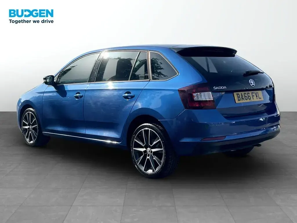 Used Skoda Rapid Sport 110 HP (80 kW) 2017 Blue Hatchback