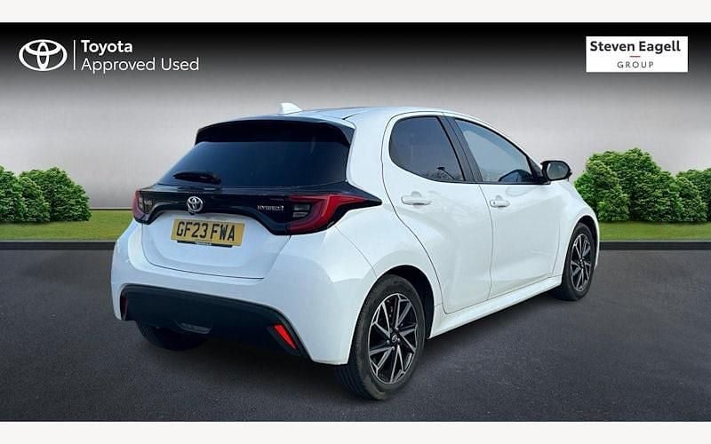 Used Toyota Yaris Hybrid Design 116 HP (85 kW) 2026 Hatchback