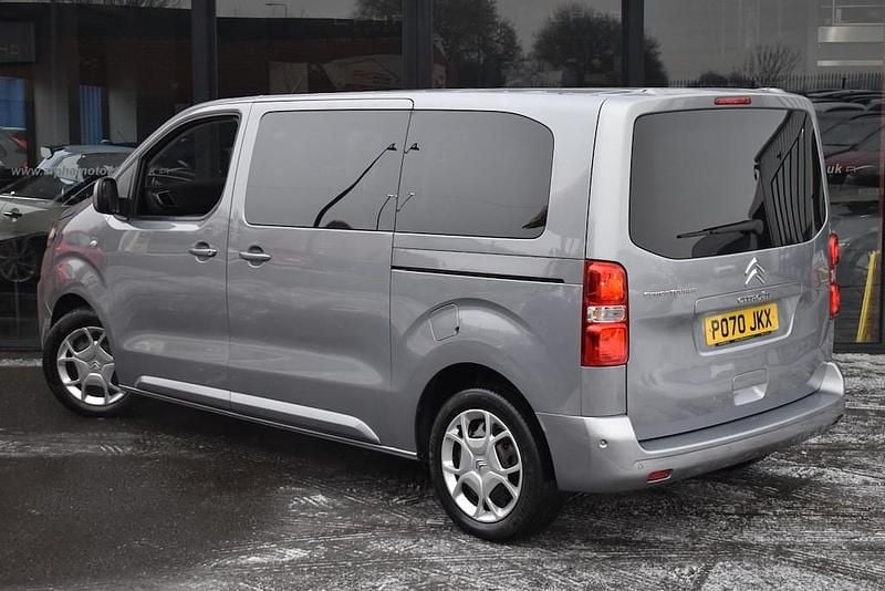 Usado Citroën Spacetourer Feel 118 HP (86 kW) 2025 Cinzento Monovolume