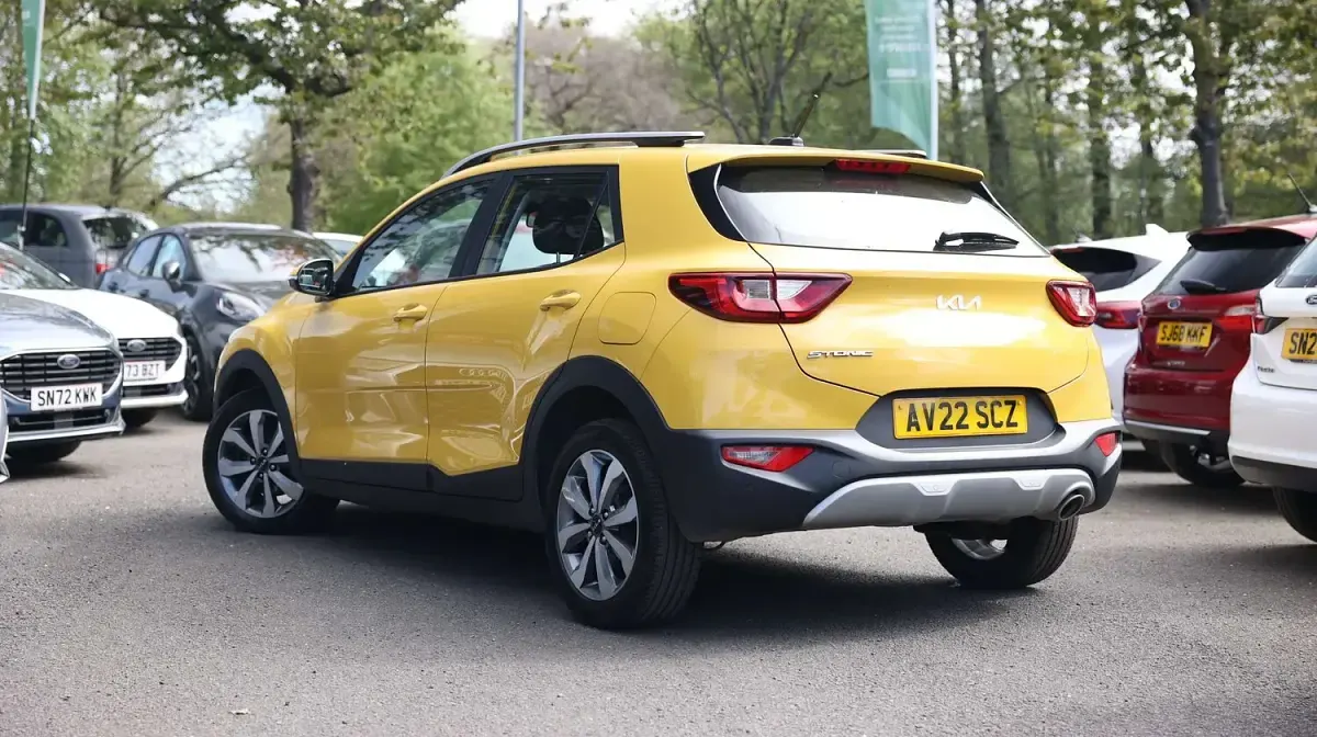 Used Kia Stonic 2022 Yellow SUV