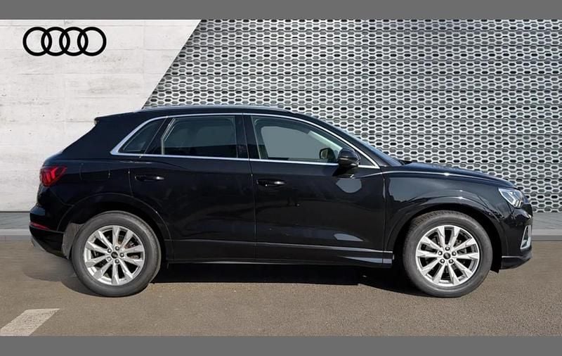 Used Audi Q3 Sport 147 HP (108 kW) 2023 Black SUV
