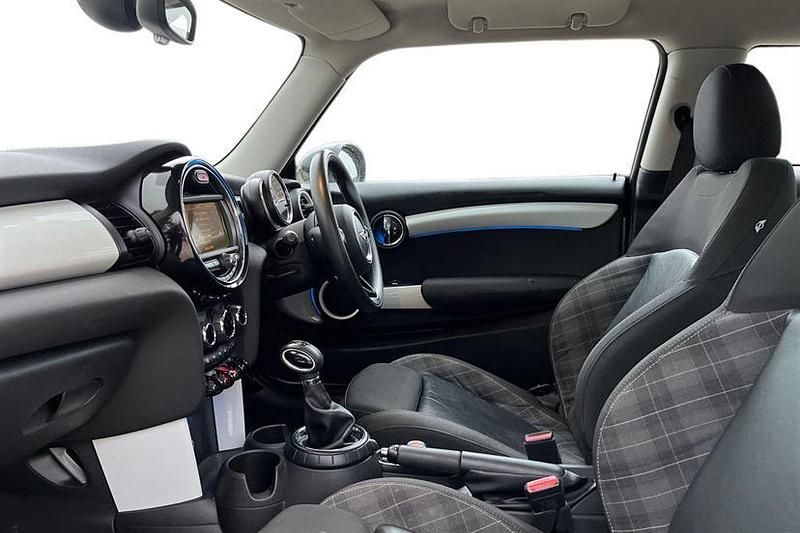 Used Mini Cooper 136 HP (100 kW) 2015 Unknown Hatchback