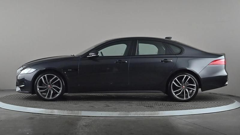 Used Jaguar XF R-Sport 300 HP (220 kW) 2018 Grey Sedan
