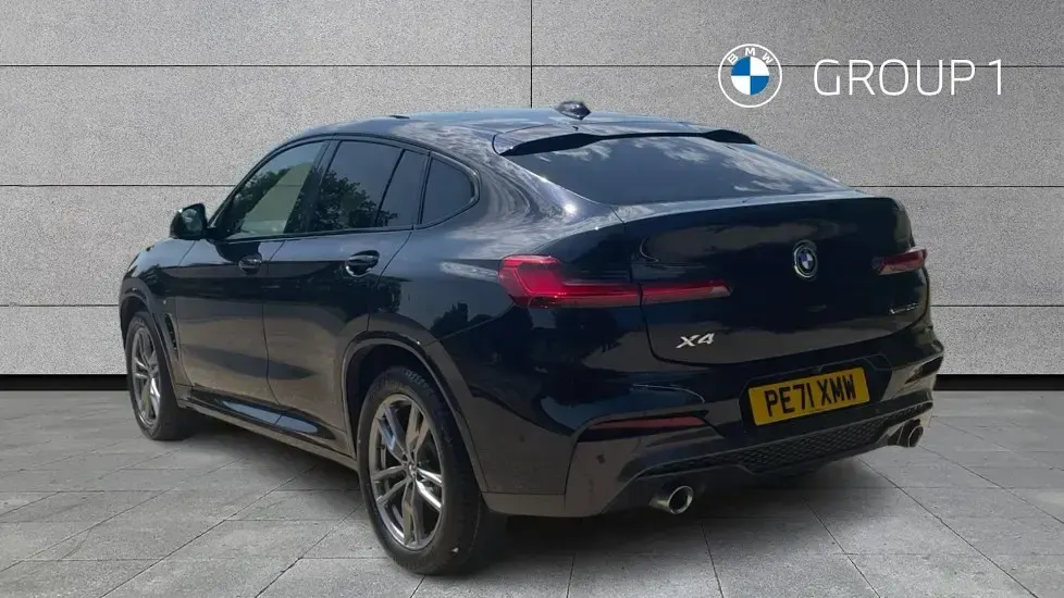 Begagnad BMW X4 M Sport 187 HK (137 kW) 2021 Svart SUV