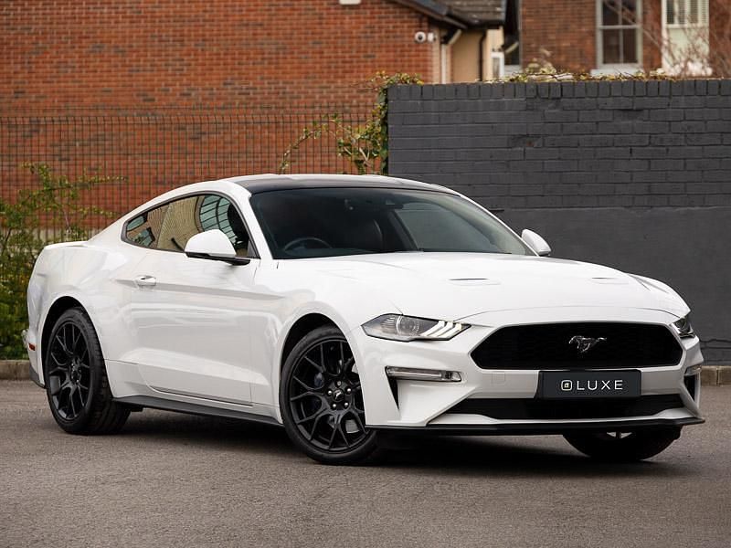 Used Ford Mustang 2018 White Coupe