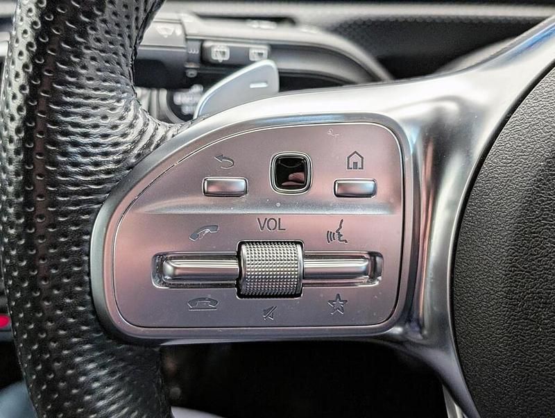 Used Mercedes CLA200 Shooting Brake AMG line 161 HP (118 kW) 2021 White Estate