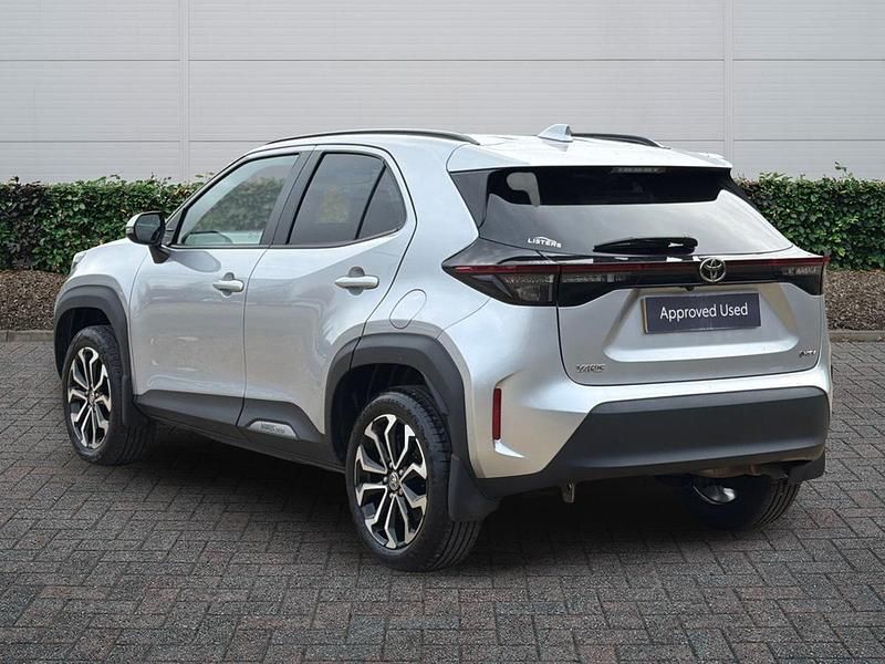 Used Toyota Yaris Hybrid Design 2024 Silver Hatchback