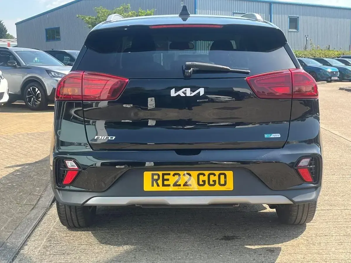 Used Kia Niro 139 HP (102 kW) 2022 Black SUV