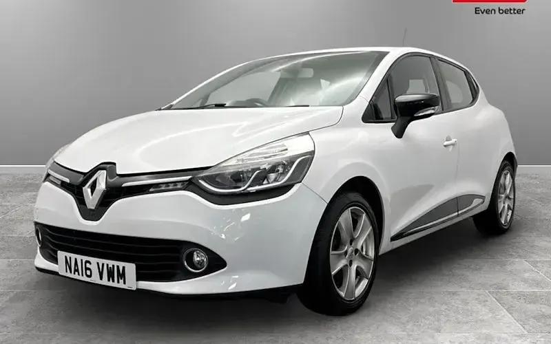 Used Renault Clio Dynamique 73 HP (53 kW) 2016 Hatchback