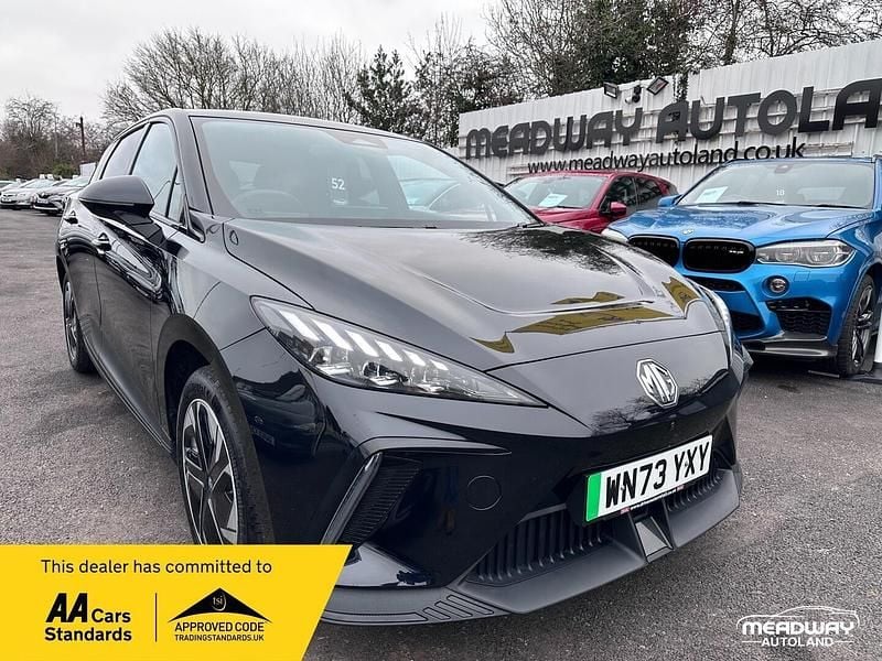 Black Used 2023 MG MG4 EV Trophy Hatchback | £13,295 (Super price) - Image 1/2