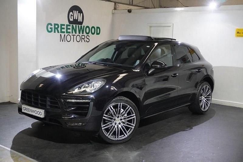 Black Used 2017 Porsche Macan SUV | £19,990 (Fair price) - Image 1/4