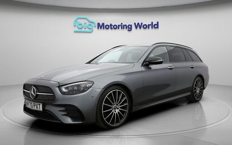 Używany Mercedes E220 AMG line 194 KM (142 kW) 2021 Szary Kombi