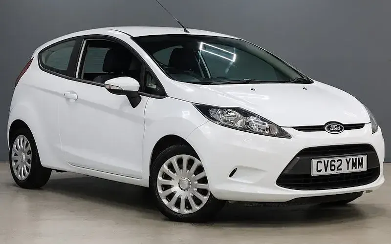 Used Ford Fiesta 60 HP (44 kW) 2012 Hatchback