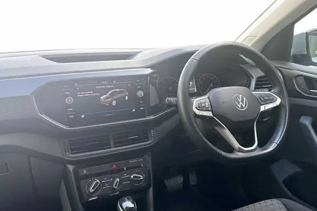 Usado VW T-Cross SE 110 HP (80 kW) 2021 Prateado SUV