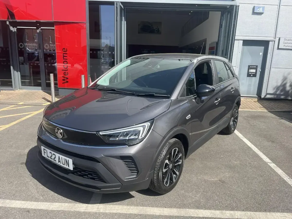 Used Vauxhall Crossland Design Edition 82 HP (60 kW) 2022 Grey SUV