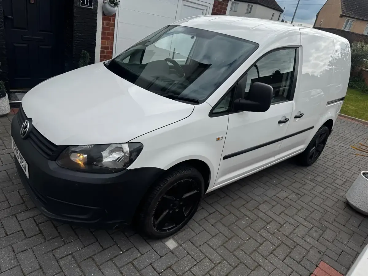 Usado VW Caddy Startline 75 HP (55 kW) 2015 Branco Monovolume