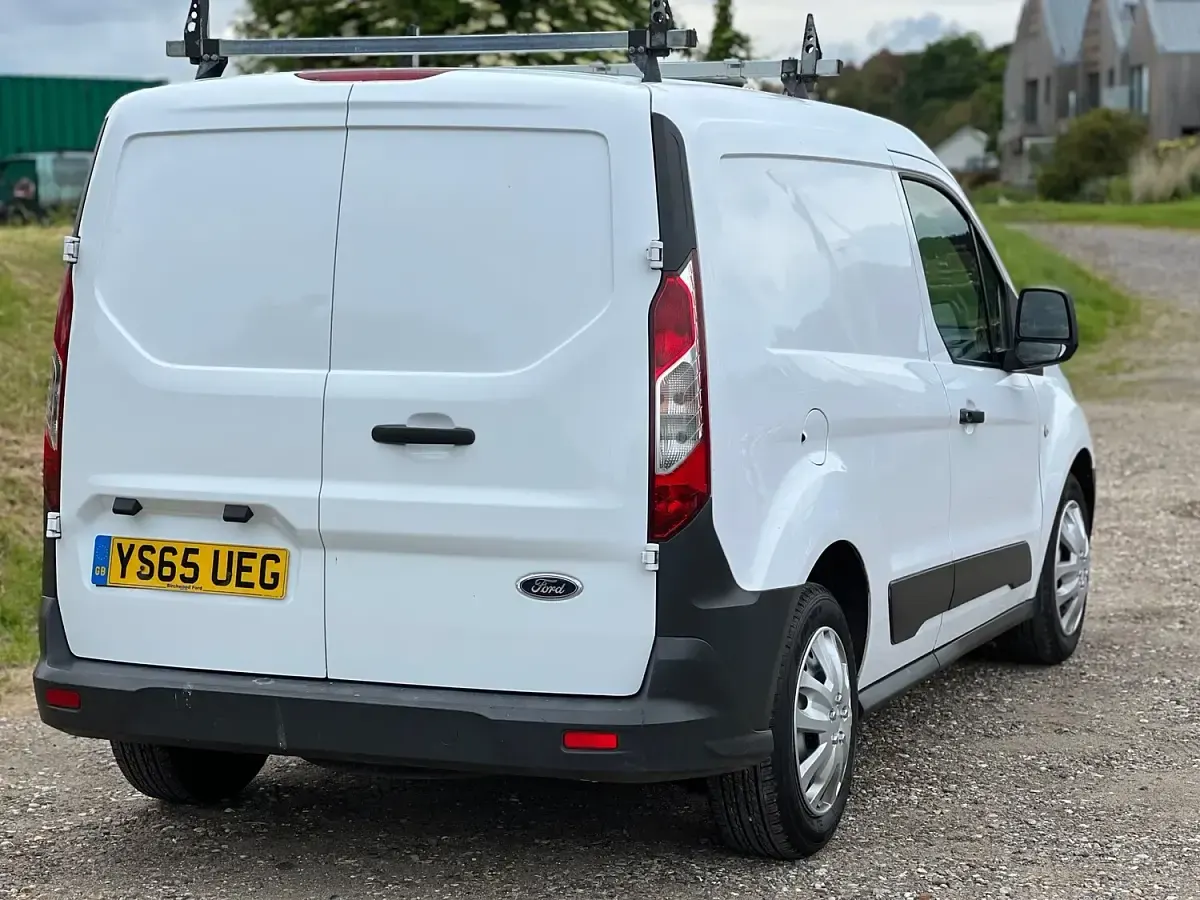 Used Ford Transit Connect 74 HP (54 kW) 2015 White MPV