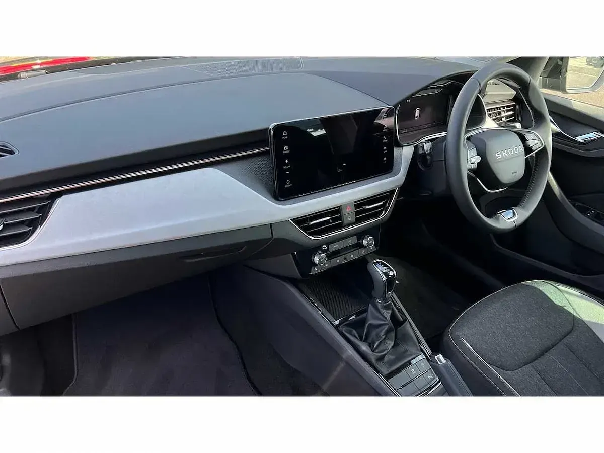 Nuevo Skoda Scala SE L 150 CV (110 kW) 2026 Negro Utilitario