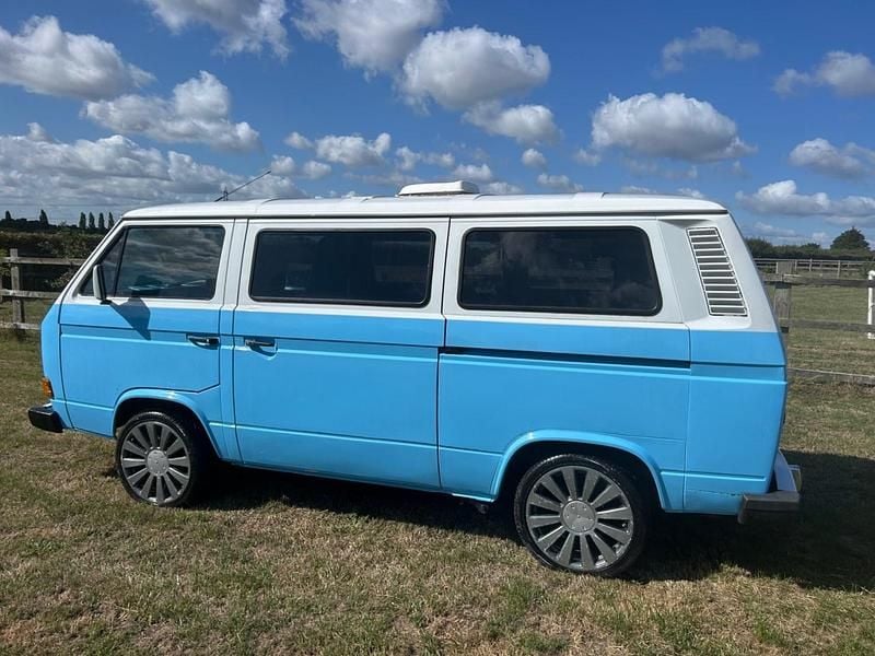 Blue/white Used 1986 VW Caravelle MPV | £7,995 - Image 1/4