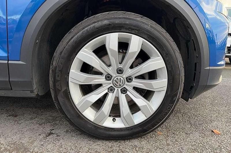 Used VW T-Roc SE 115 HP (84 kW) 2019 Blue SUV