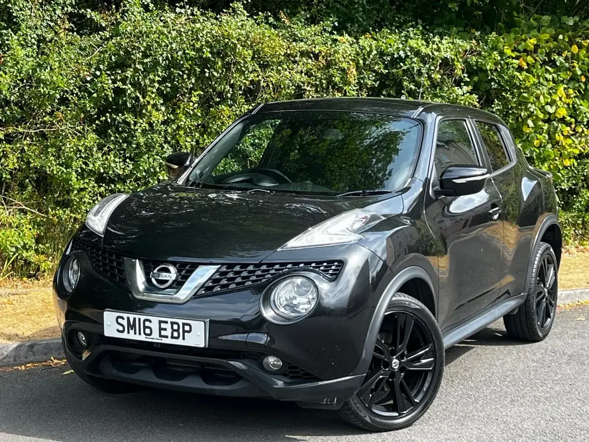 Used Nissan Juke N-Connecta 115 HP (84 kW) 2016 Black SUV