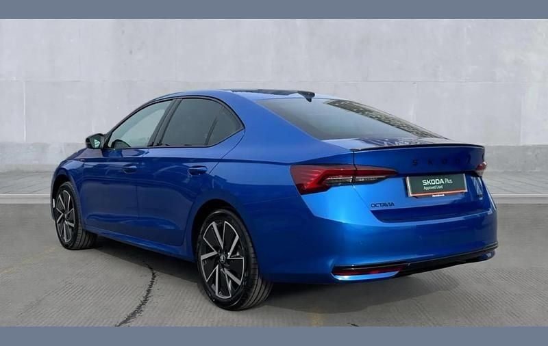 Used Skoda Octavia SportLine 147 HP (108 kW) 2026 Blue Hatchback
