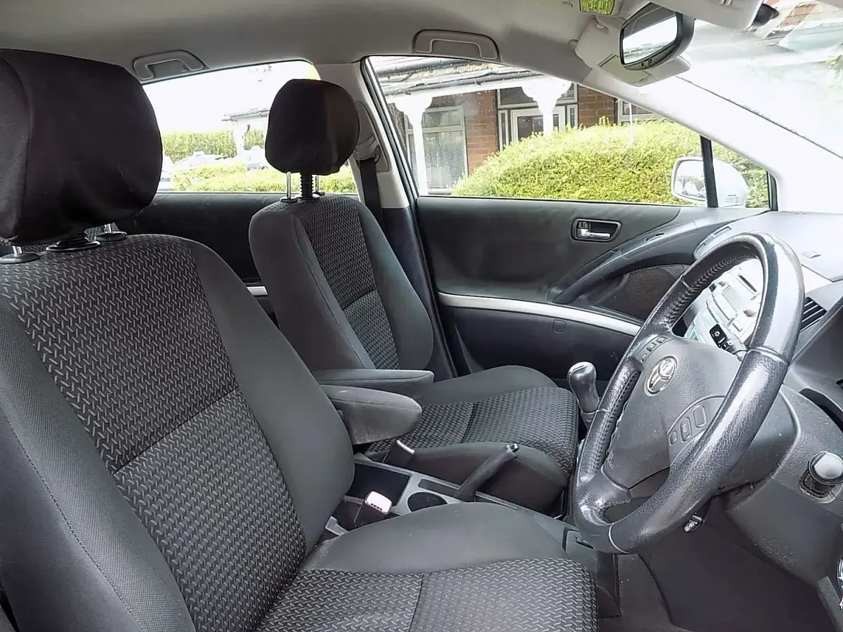 Used Toyota Corolla Verso 2007 Silver MPV