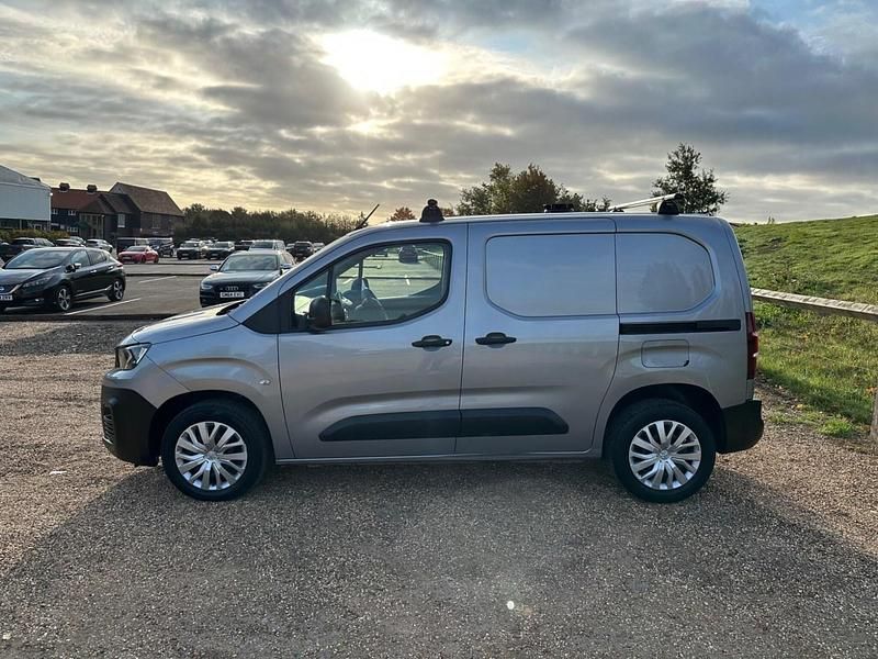 Used Peugeot Partner 2021 Grey MPV