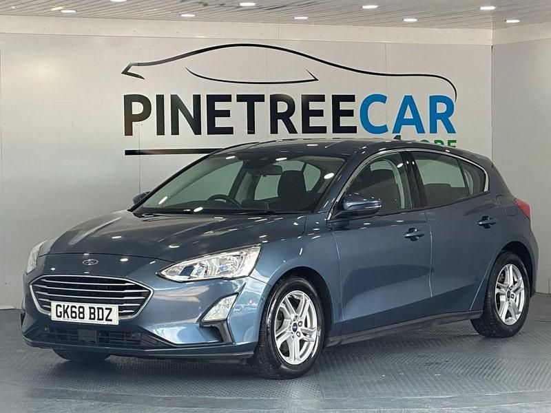 Used Ford Focus Zetec 125 HP (91 kW) 2018 Blue Hatchback