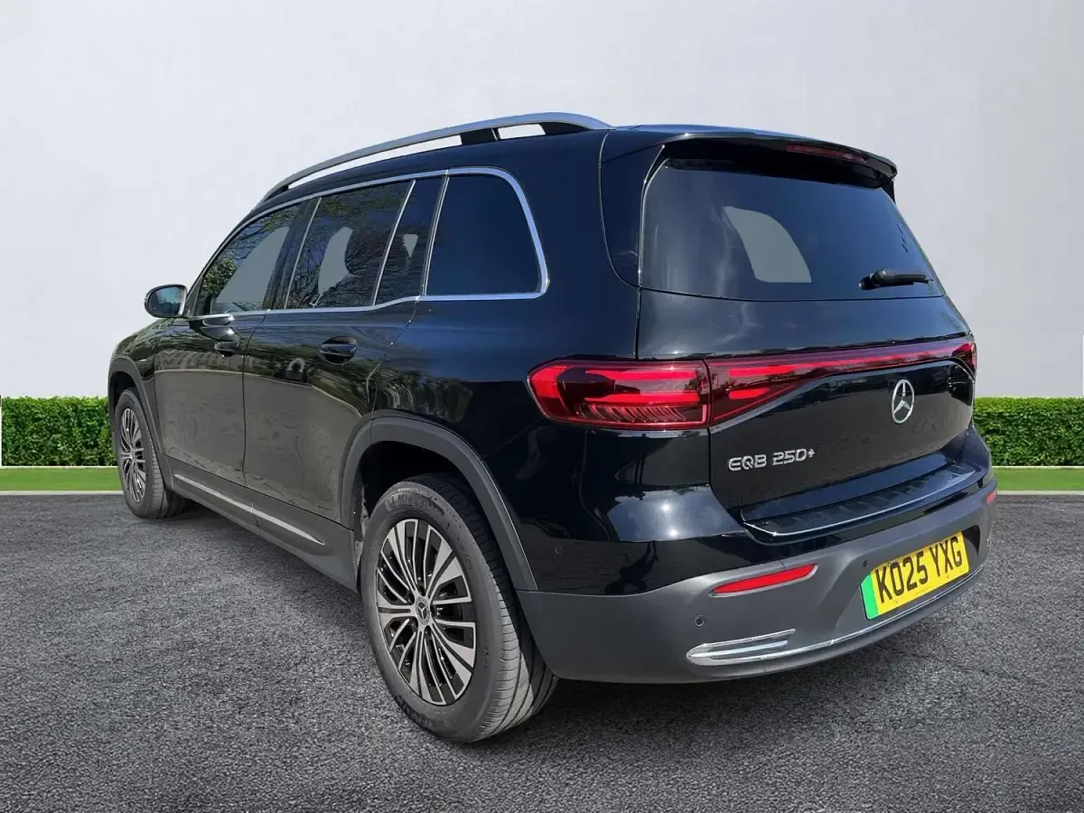 Used Mercedes EQB250+ Executive 139 kW (190 HP) 2025 Black SUV