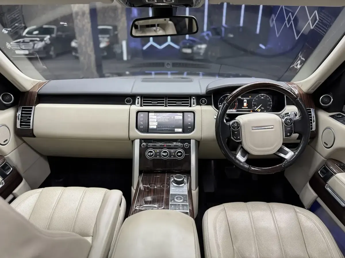Używany Land Rover Range Rover Autobiography 339 KM (249 kW) 2014 Czarny SUV