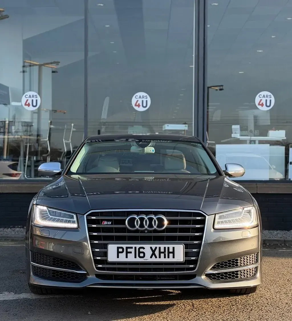 Used Audi S8 Advanced 520 HP (382 kW) 2016 Grey Sedan