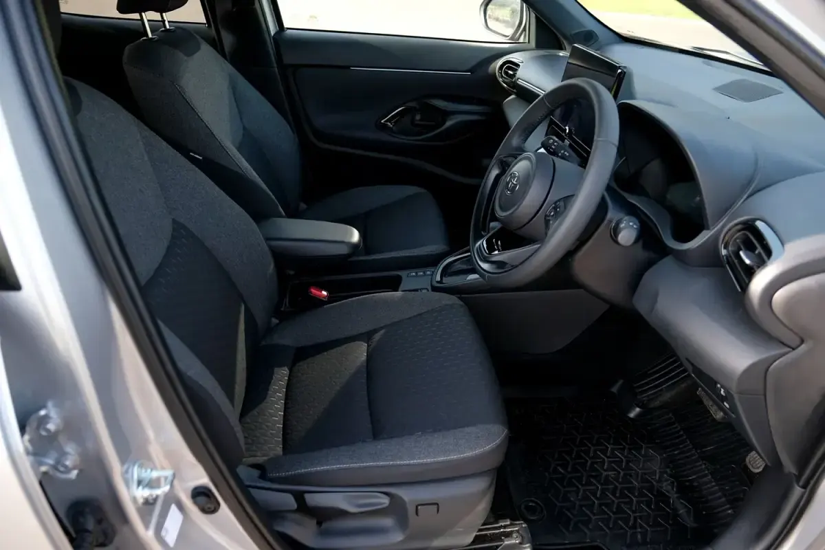 New Toyota Yaris Design 2025 Silver Hatchback