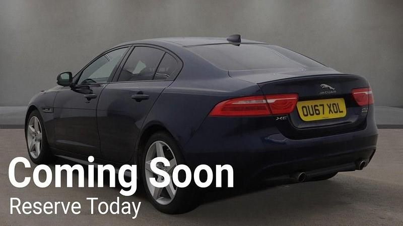 Used Jaguar XE R-Sport 240 HP (176 kW) 2017 Blue Sedan