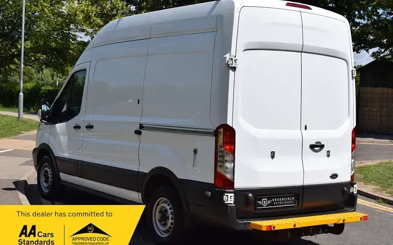 Used Ford Transit 131 HP (96 kW) 2018 White Van