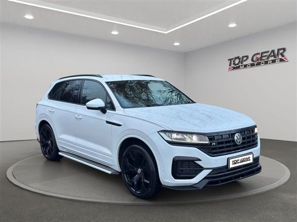 White Used 2018 VW Touareg R-line SUV | £32,940 - Image 1/1