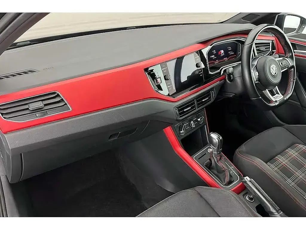 Used VW Polo 200 HP (147 kW) 2019 Hatchback