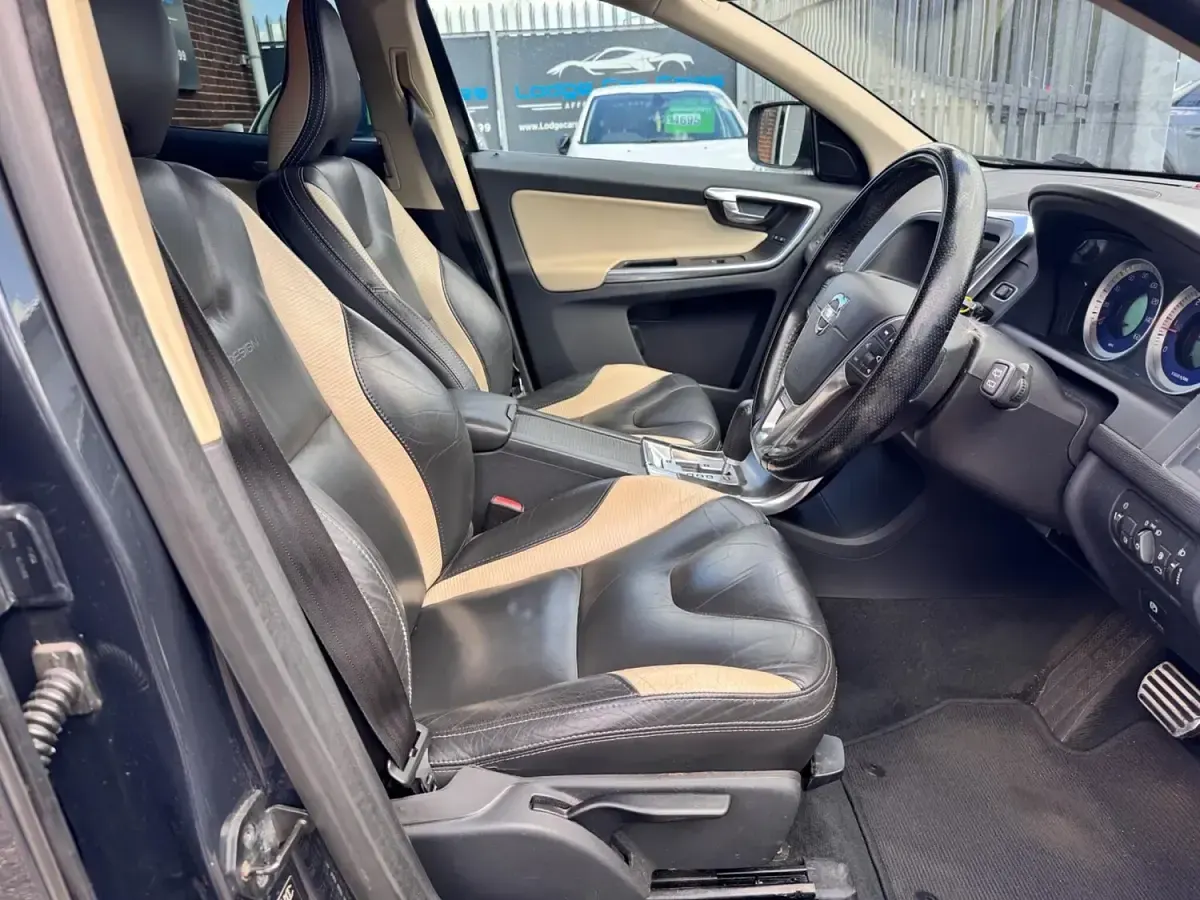 Used Volvo XC60 R-Design 2012 Grey SUV