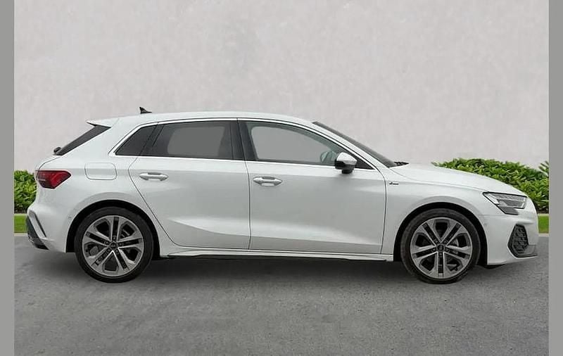 Used Audi A3 S-Line 113 HP (83 kW) 2025 White Hatchback