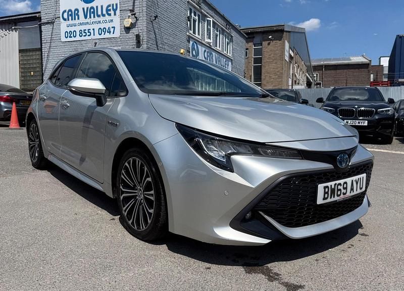 Silver Used 2020 Toyota Corolla Design Hatchback | £12,300 (A bit pricey) - Image 1/4