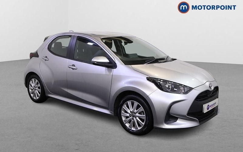 Used 2025 Toyota Yaris Hybrid Hatchback | £16,499 (Super price) - Image 1/4