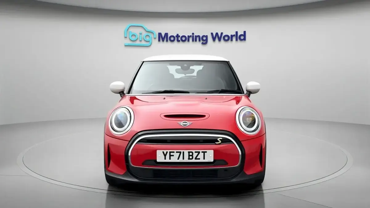 Used Mini Cooper S Hatch 135 kW (184 HP) 2021 Red Hatchback