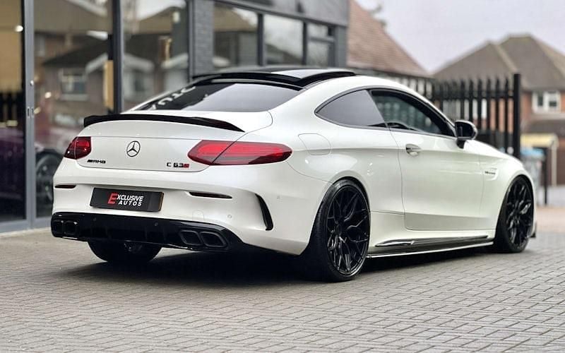 Used Mercedes C63 AMG Premium Plus 510 HP (375 kW) 2019 White Coupe