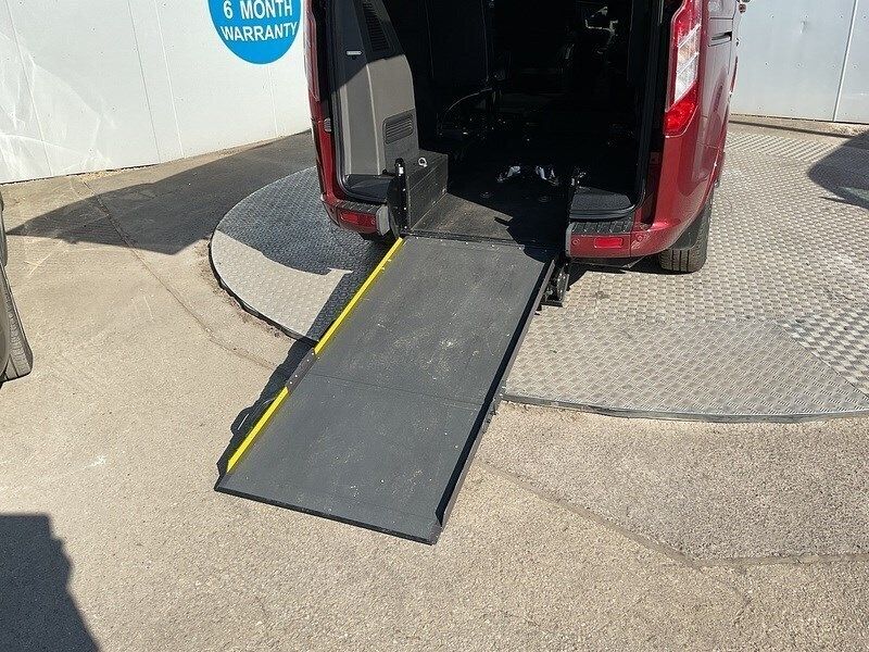 Image 2/4