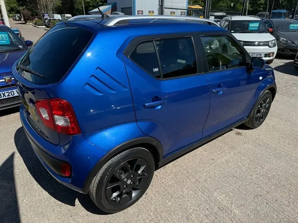 Usado Suzuki Ignis SZ-T 90 HP (66 kW) 2017 Azul SUV