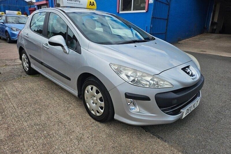 Silver Used 2011 Peugeot 308 S Hatchback | £1,995 (Good price) - Image 1/4
