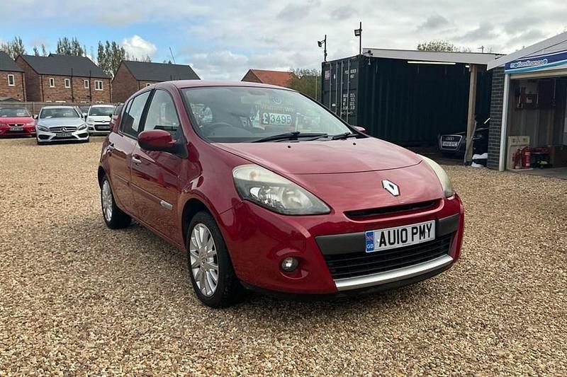 Used Renault Clio II Dynamique 86 HP (63 kW) 2010 Red Hatchback