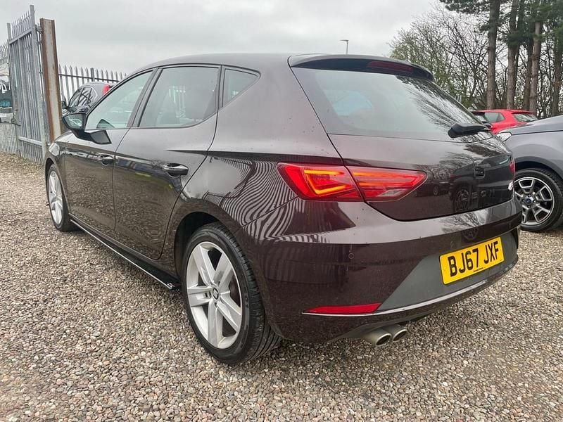 Used Seat Leon FR 184 HP (135 kW) 2017 Mauve/purple Hatchback