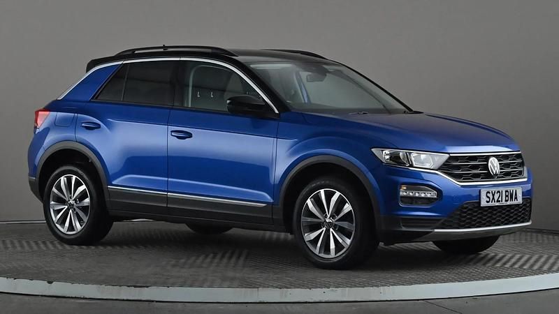 Blue Used 2021 VW T-Roc Design SUV | £14,998 (Good price) - Image 1/3